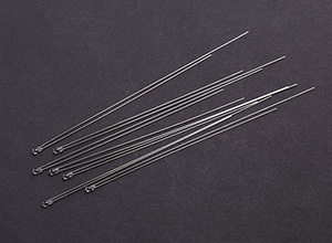 ビード型サーミスタ素子